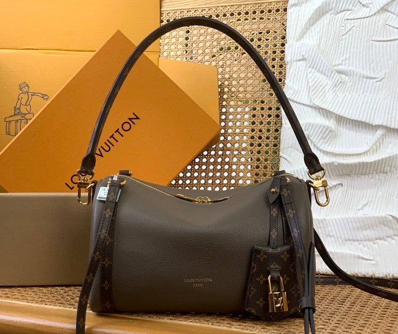 Dragons Bags ln Luxury Bag --58972