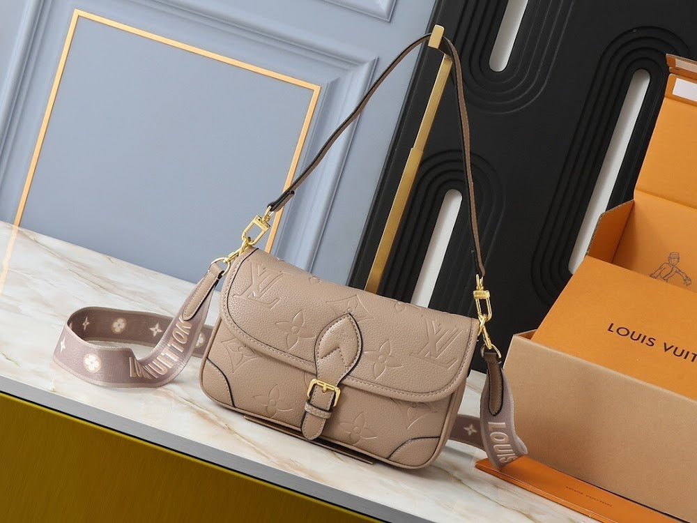 Dragons Bags ln Luxury Bag --76471