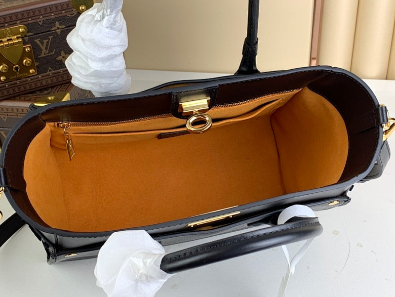 Dragons Bags ln Luxury Bag --61895