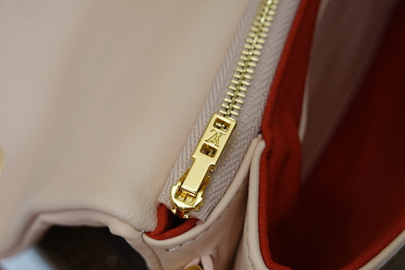 Dragons Bags ln Luxury Bag --56683