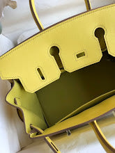 new-luxury-designer-bags-nm9203