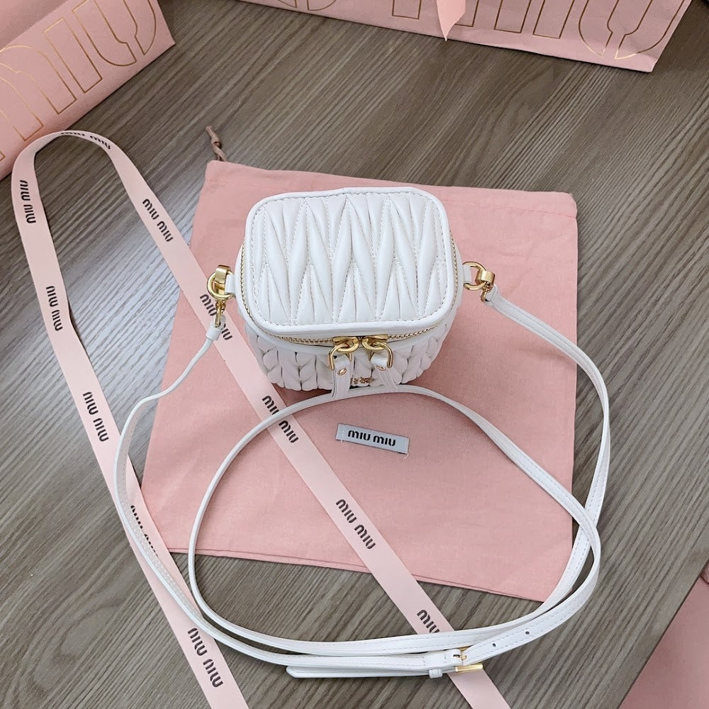 Dragons Bags Miun Miun Luxury Bag --123279