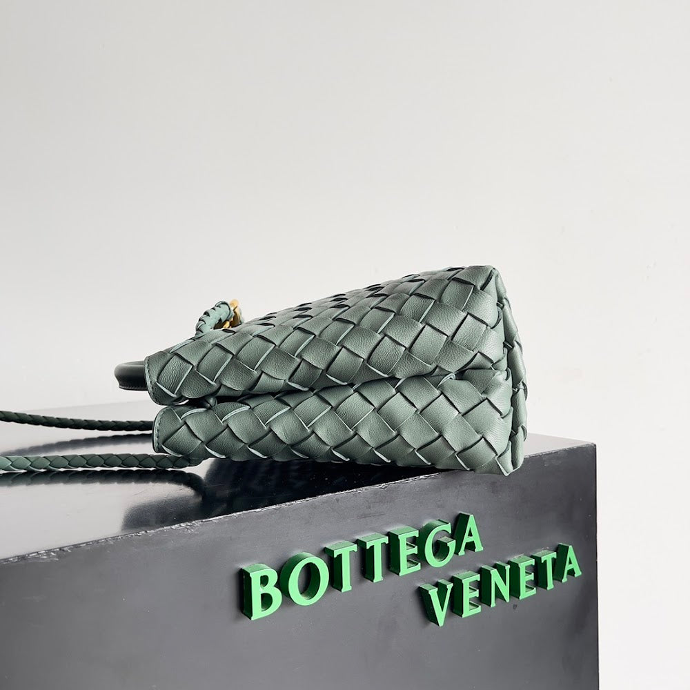 new-luxury-designer-bags-nm10672