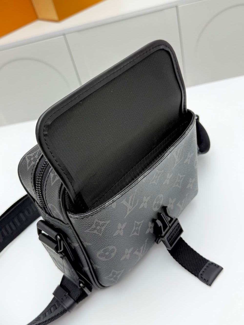 Dragons Bags ln Luxury Bag --71458