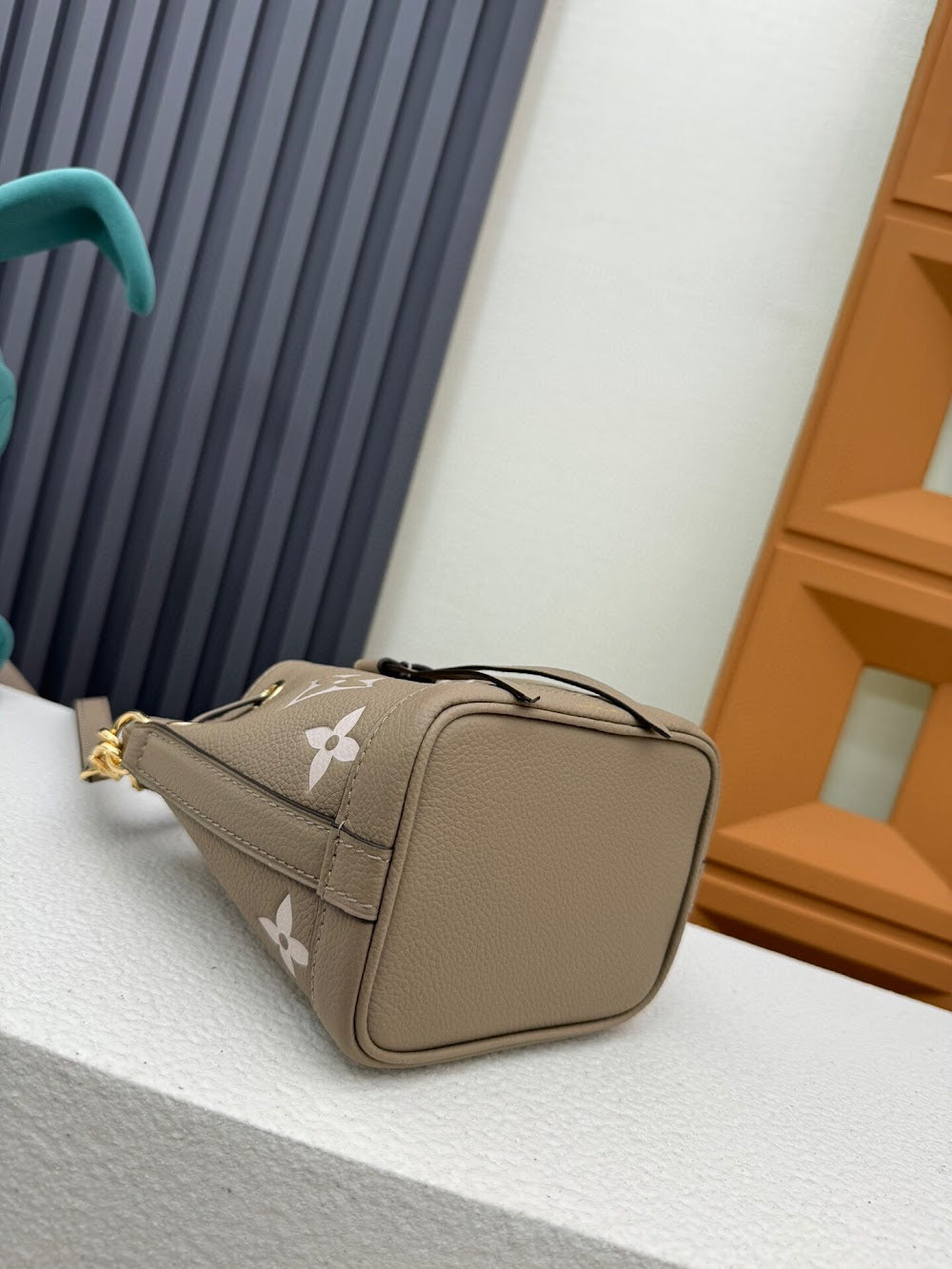 Dragons Bags ln Luxury Bag --81390