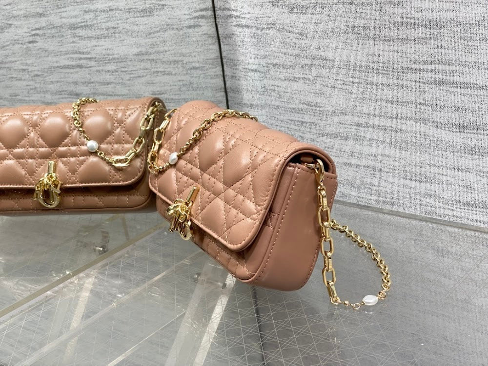 Dragons BagsDiorn Luxury Bag --115102