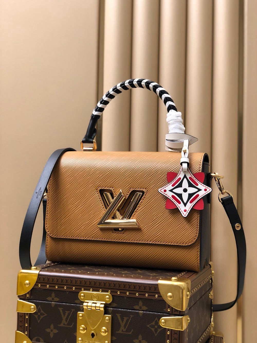 Dragons Bags ln Luxury Bag --60651