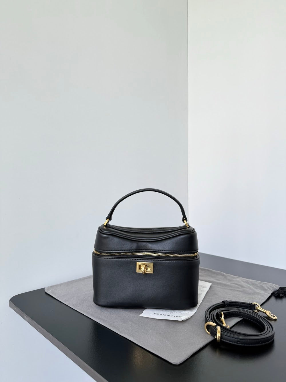 Dragons Bags Balenciaga Luxury Bag --111323