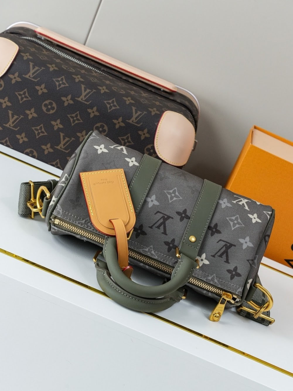 Dragons Bags ln Luxury Bag --71573