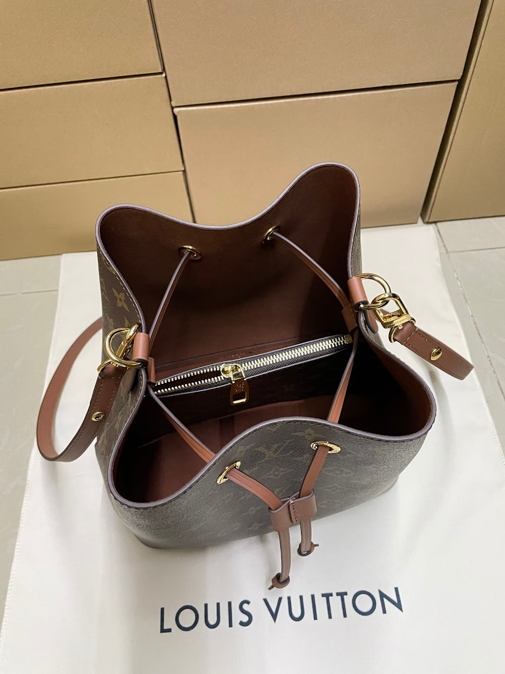 Dragons Bags ln Luxury Bag --96926