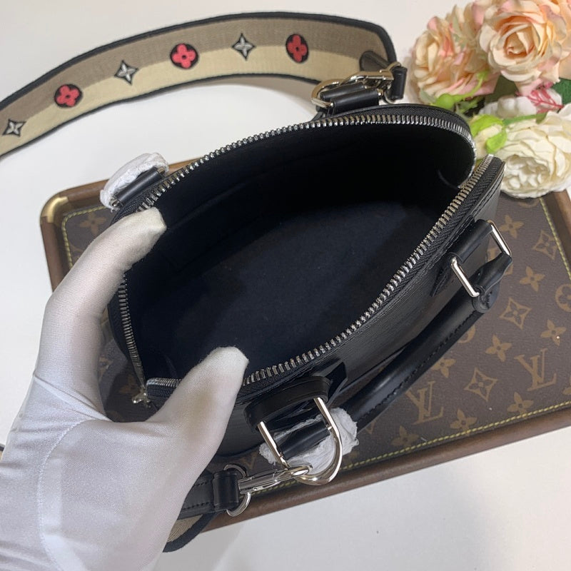 Dragons Bags ln Luxury Bag --66035