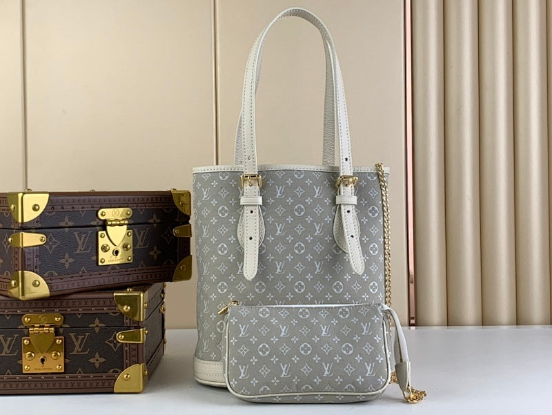 Dragons Bags ln Luxury Bag --61613