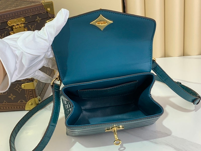 Dragons Bags ln Luxury Bag --58751