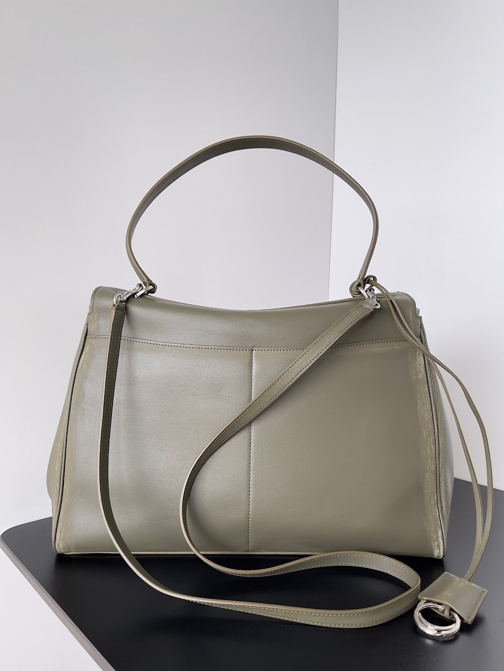 Dragons Bags Balenciaga Luxury Bag --111597