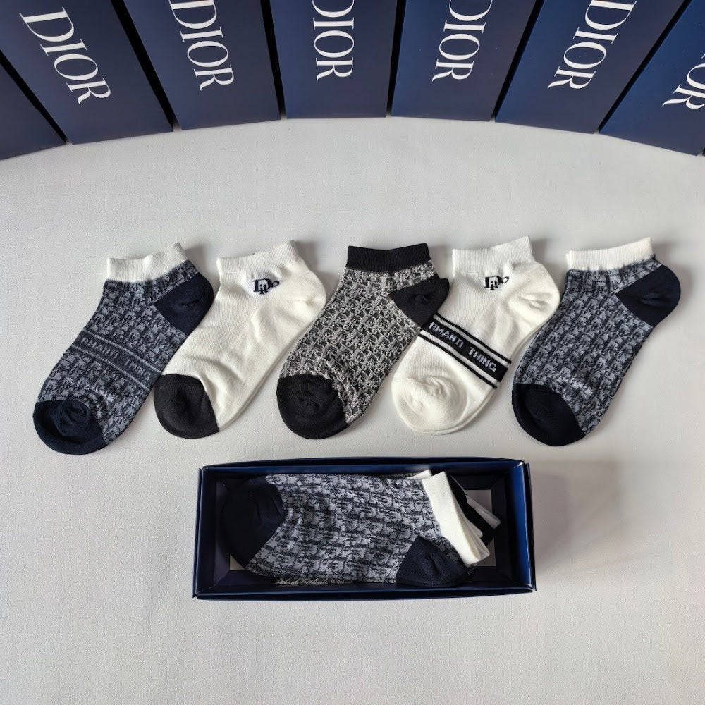 Dragons Bags Premium Luxury Socks --97992