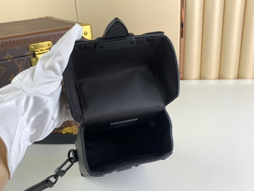 Dragons Bags ln Luxury Bag --63201