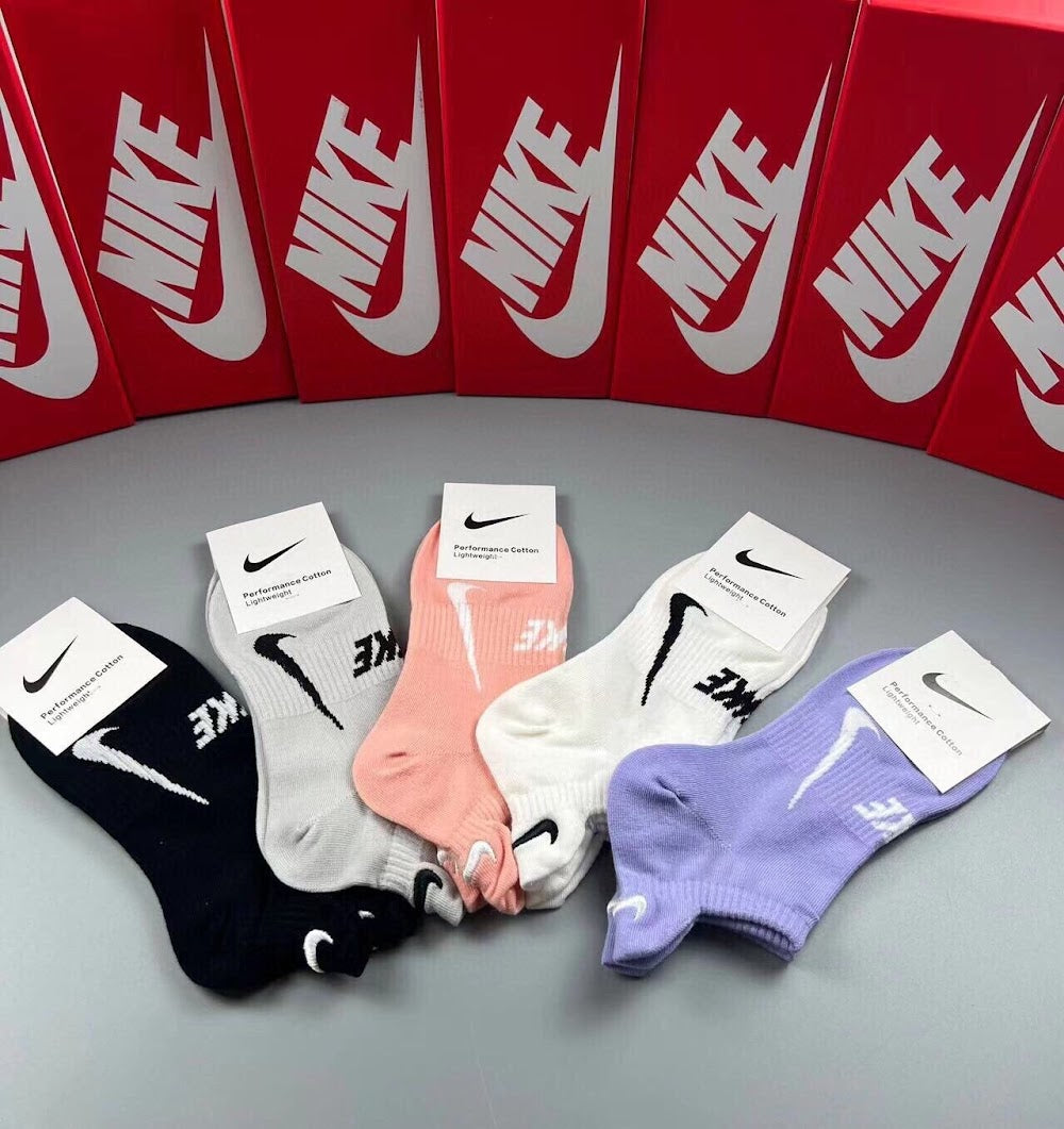 Dragons Bags Premium Luxury Socks --98315
