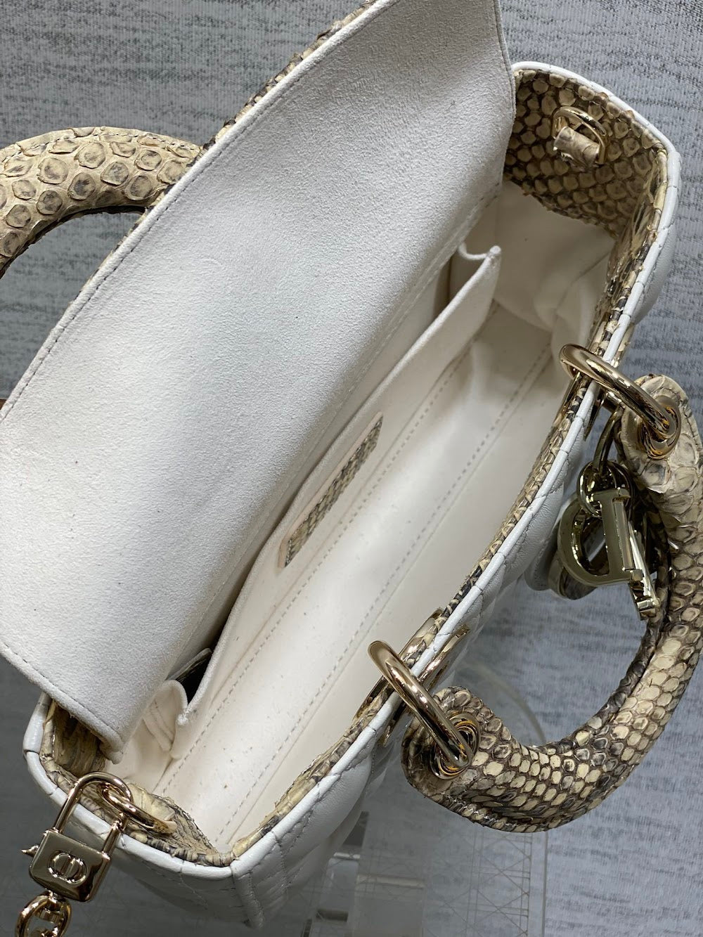 Dragons BagsDiorn Luxury Bag --115347