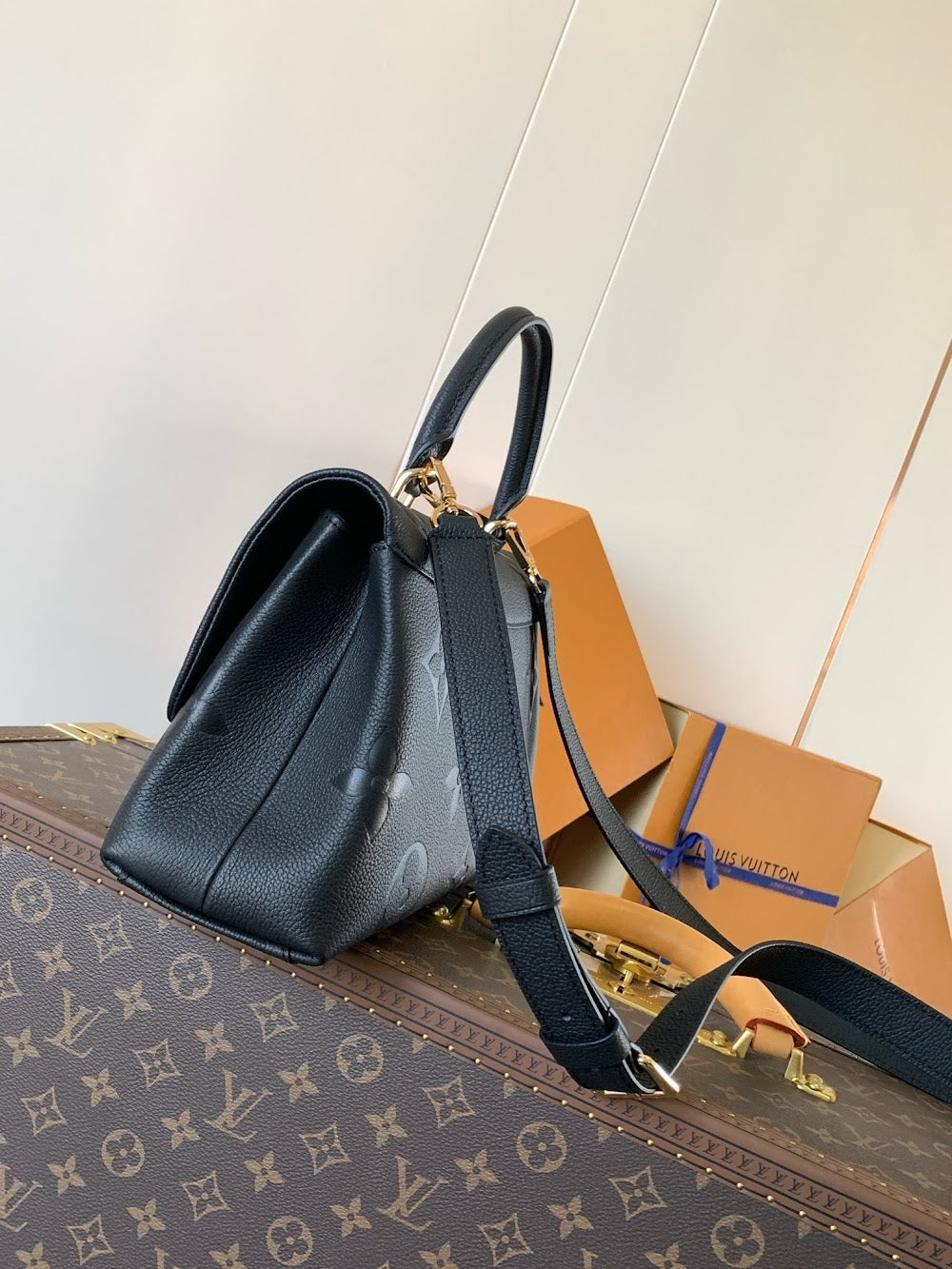 Dragons Bags ln Luxury Bag --81819