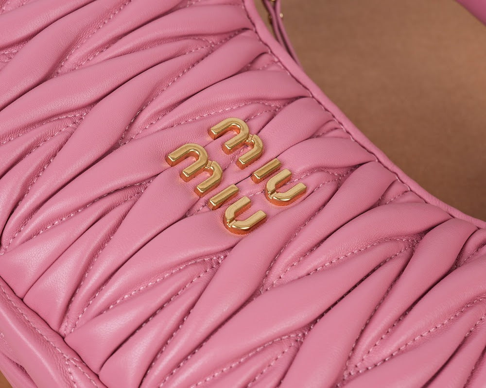 Dragons Bags Miun Miun Luxury Bag --123051