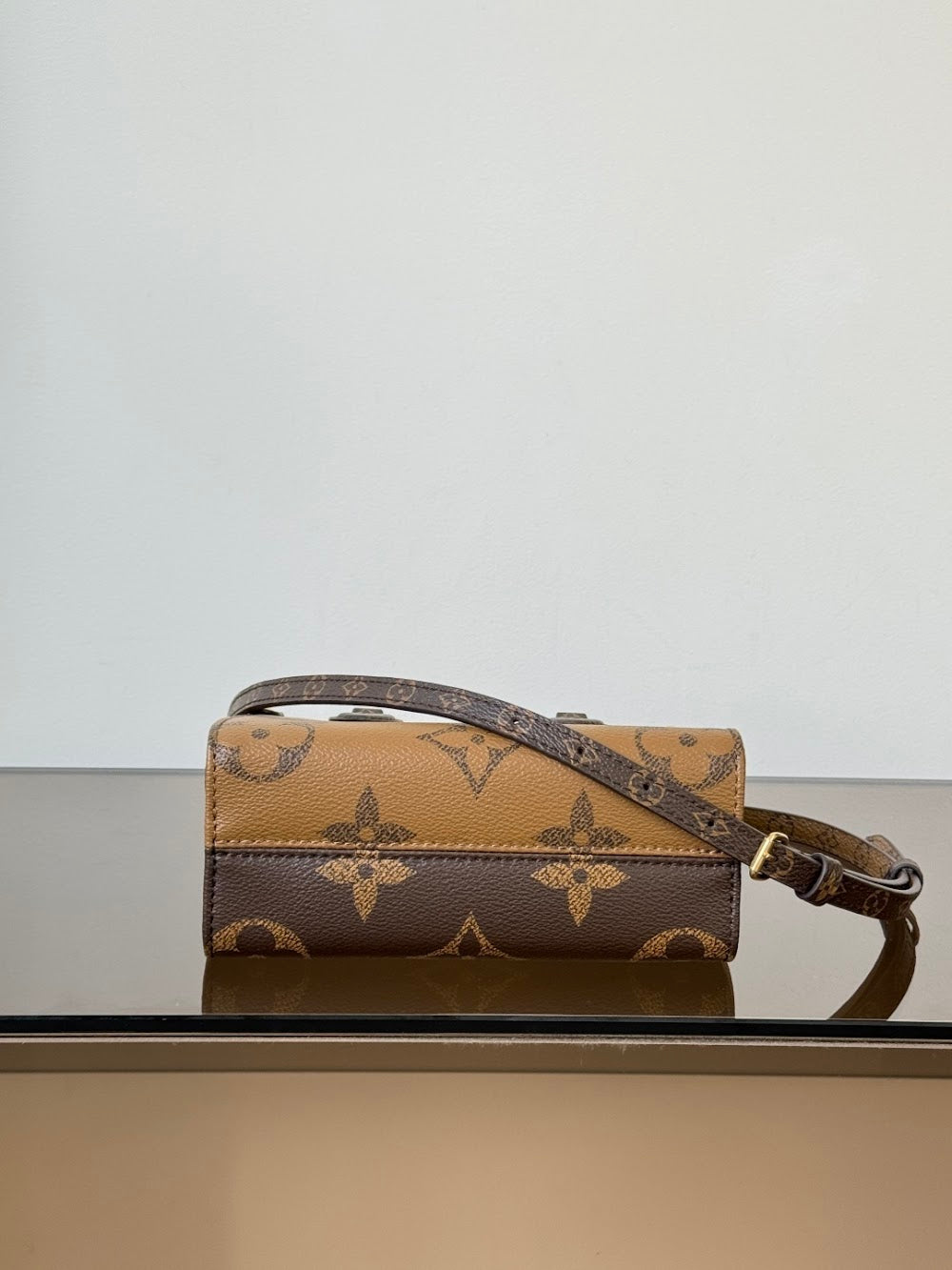 Dragons Bags ln Luxury Bag --96804
