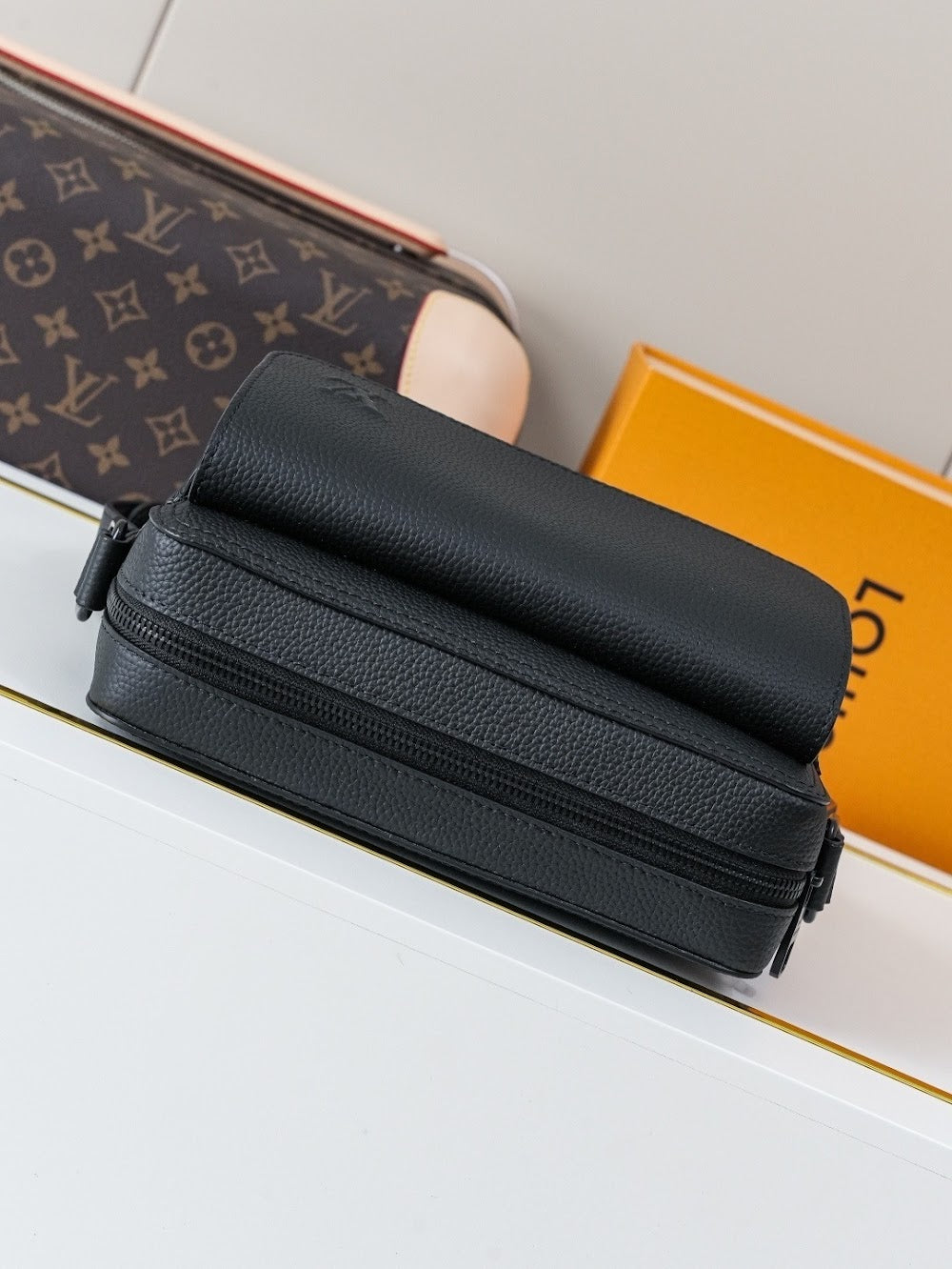 Dragons Bags ln Luxury Bag --71610