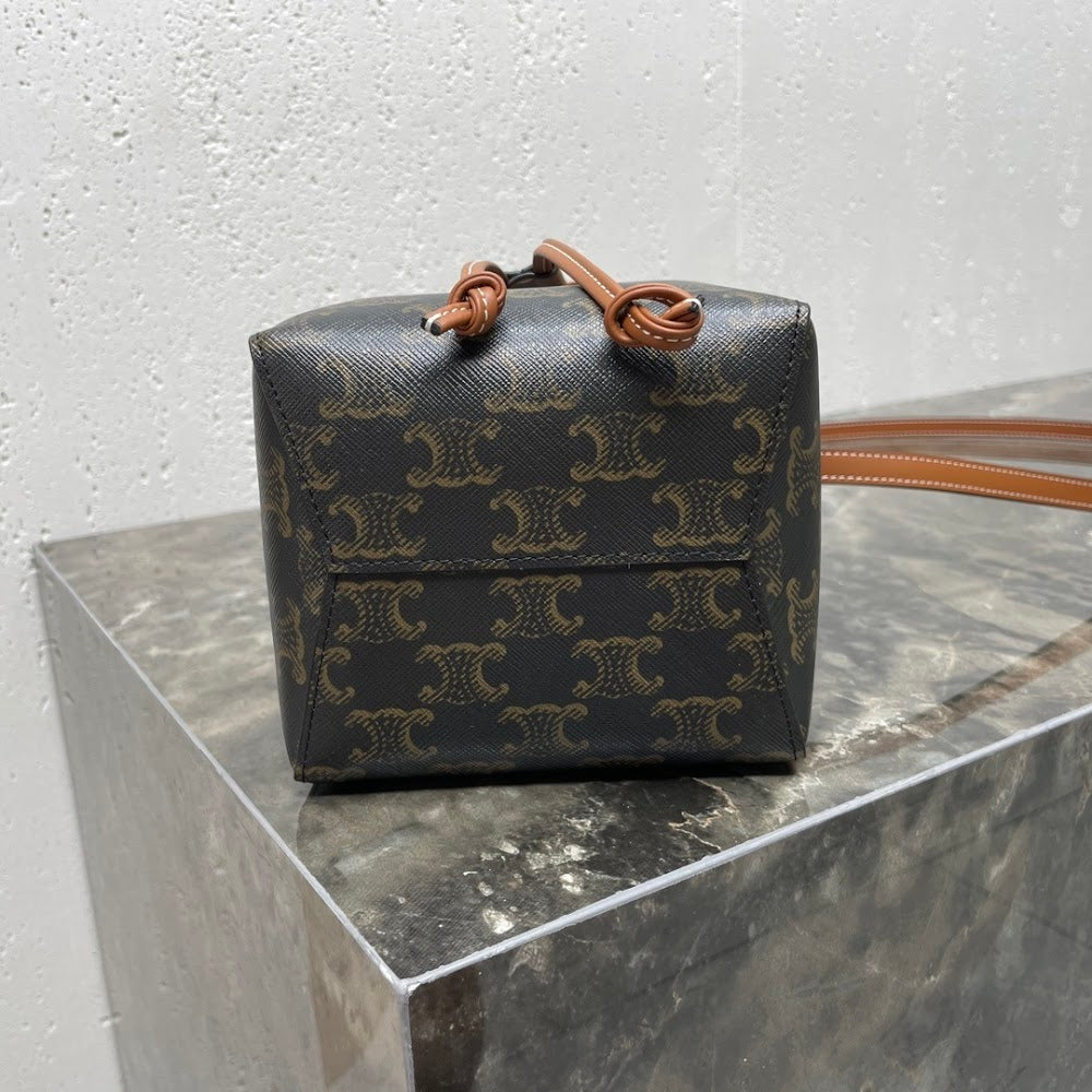 new-luxury-designer-bags-nm17072