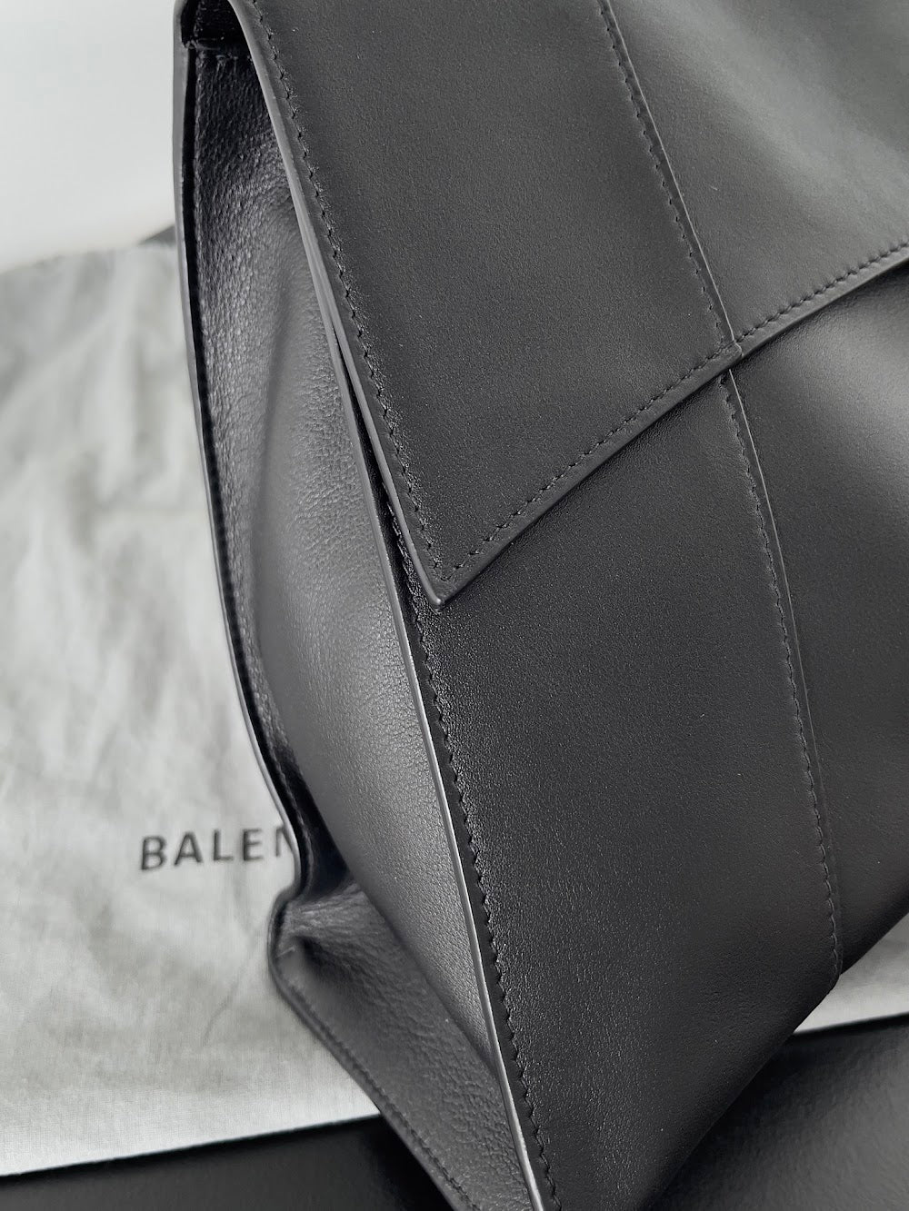 Dragons Bags Balenciaga Luxury Bag --111459
