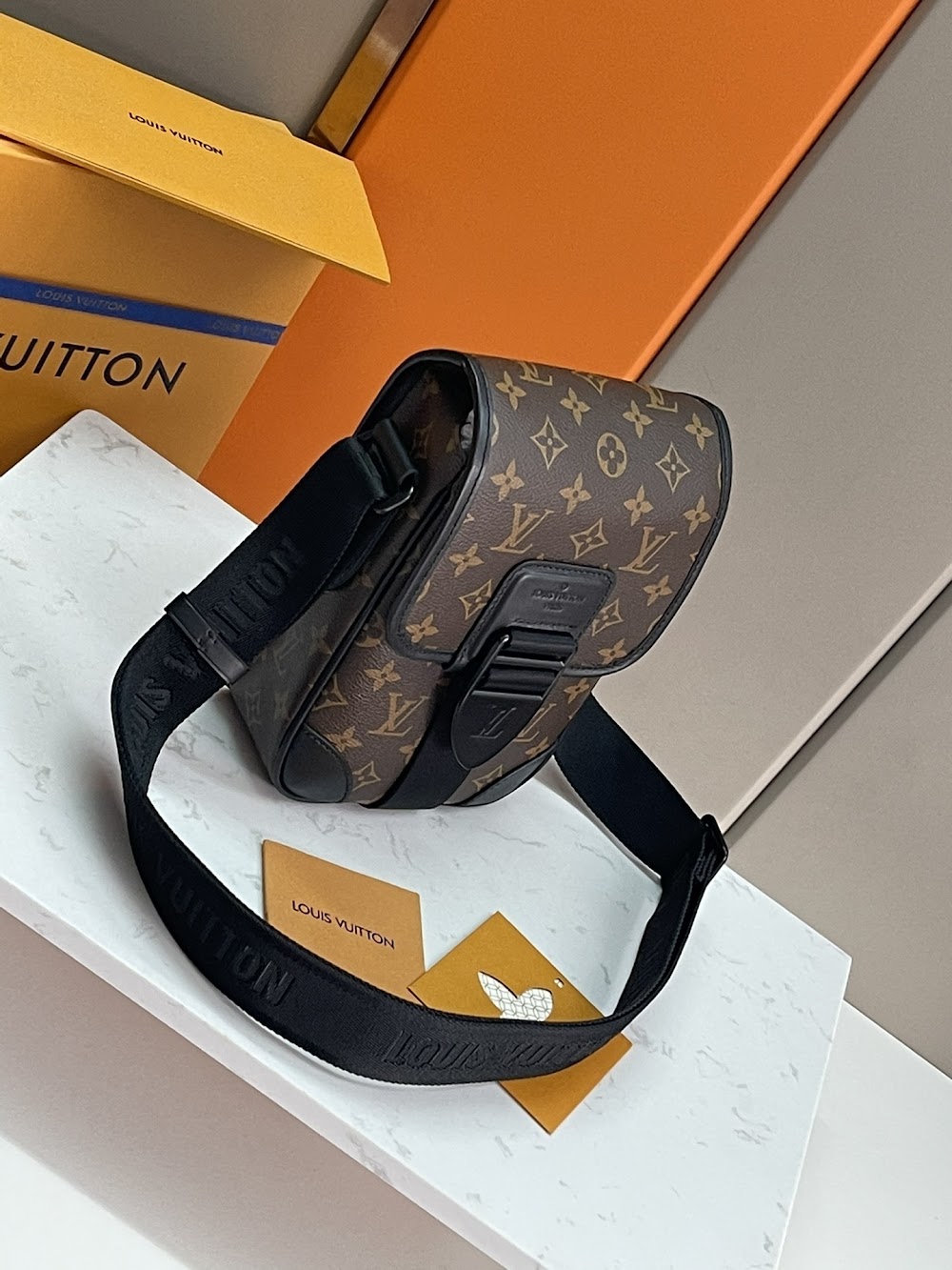 Dragons Bags ln Luxury Bag --70342