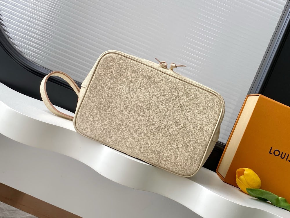 Dragons Bags ln Luxury Bag --81798