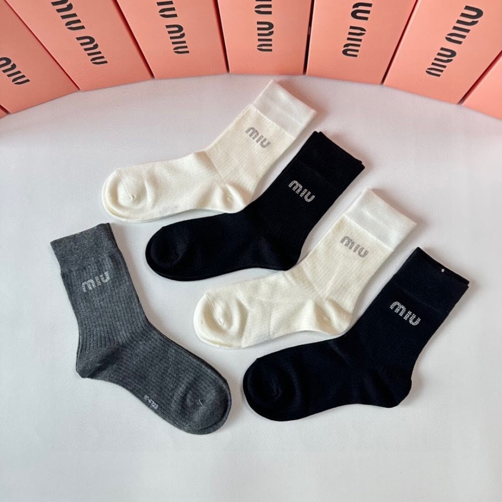Dragons Bags Premium Luxury Socks --98013