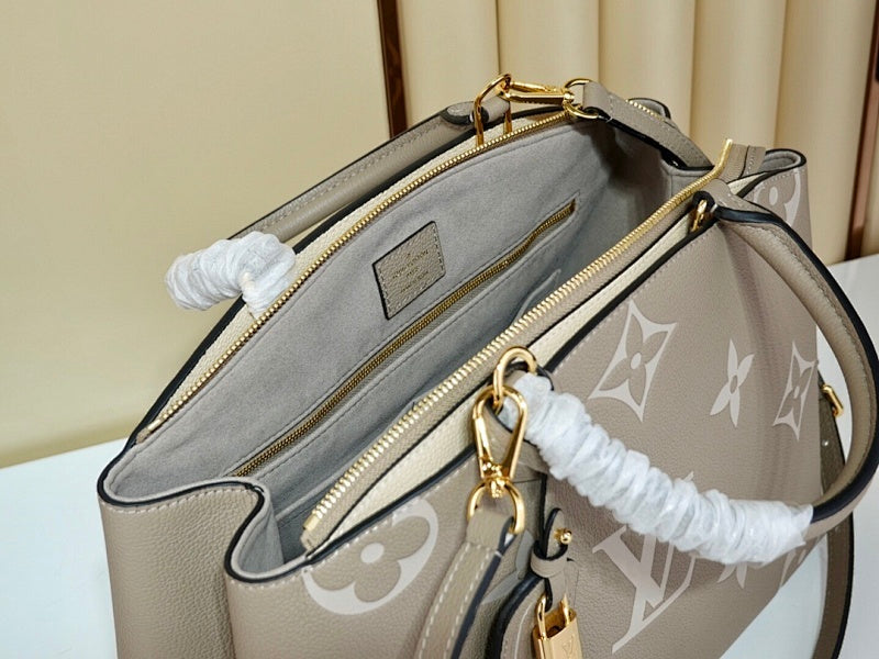 Dragons Bags ln Luxury Bag --66689