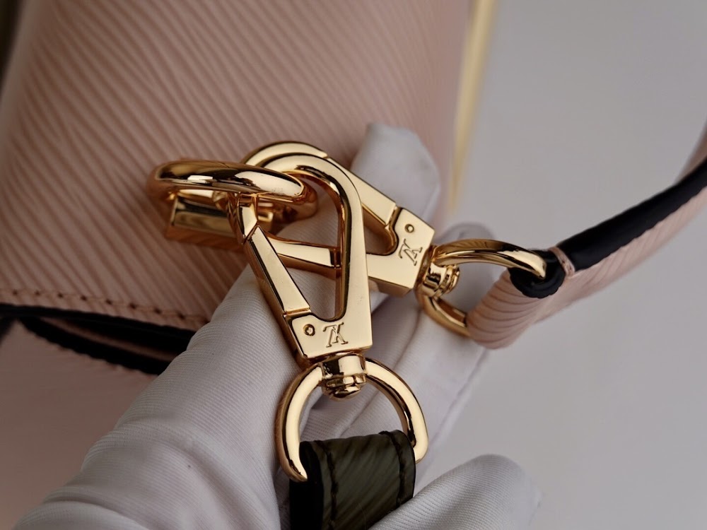 Dragons Bags ln Luxury Bag --66792