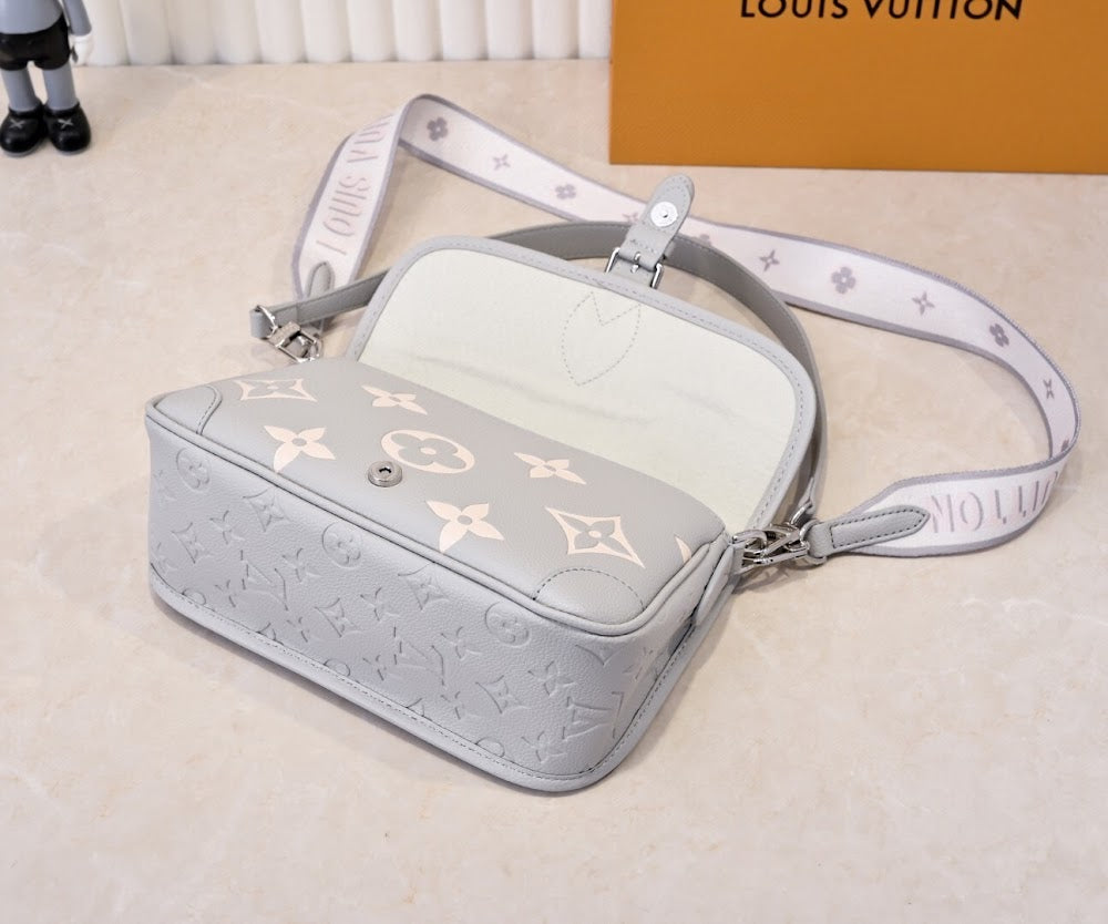Dragons Bags ln Luxury Bag --76680