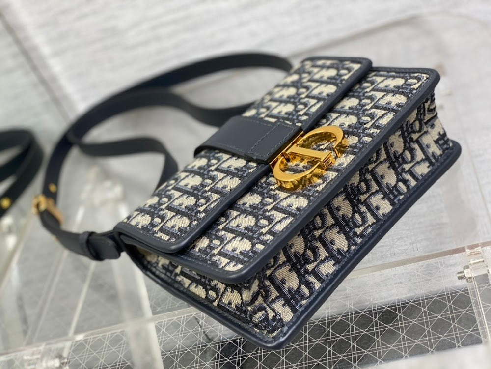 new-designer-premium-bags-nm16136