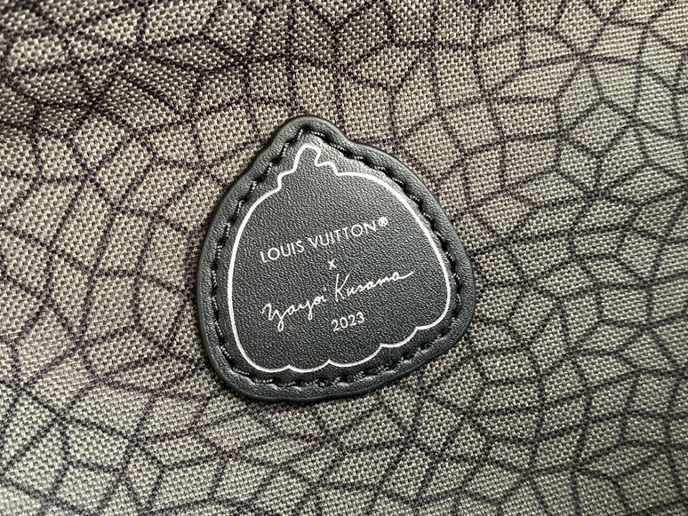 Dragons Bags ln Luxury Bag --68102