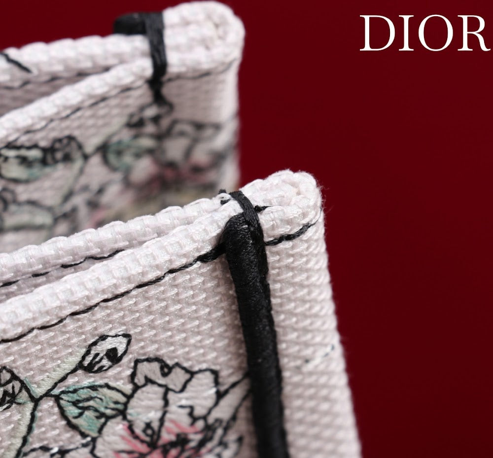Dragons BagsDiorn Luxury Bag --116151