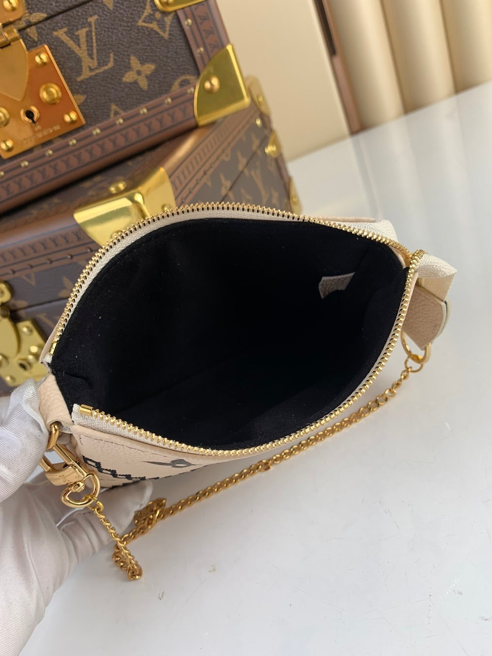 Dragons Bags ln Luxury Bag --60815