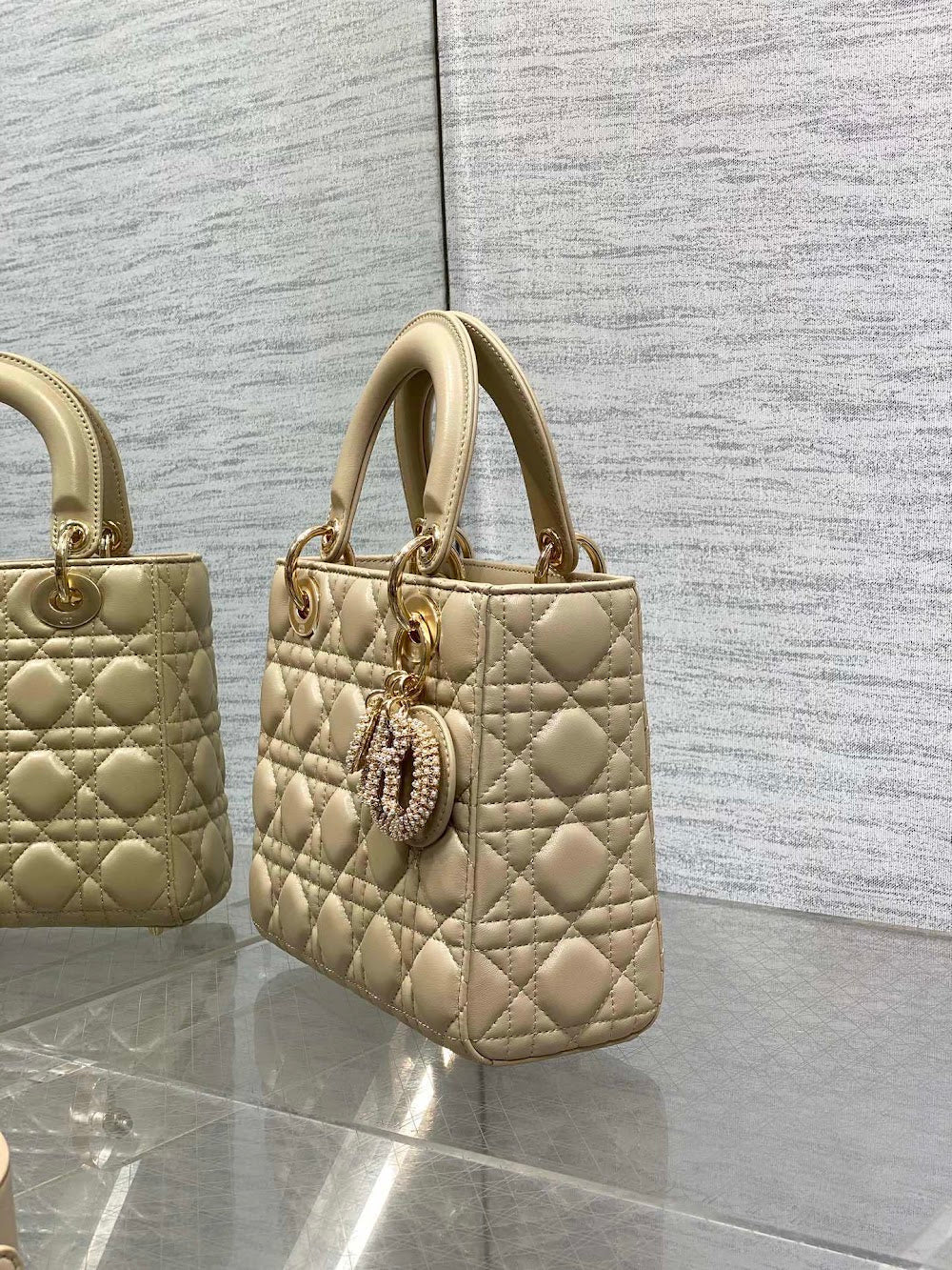 new-designer-premium-bags-nm16898