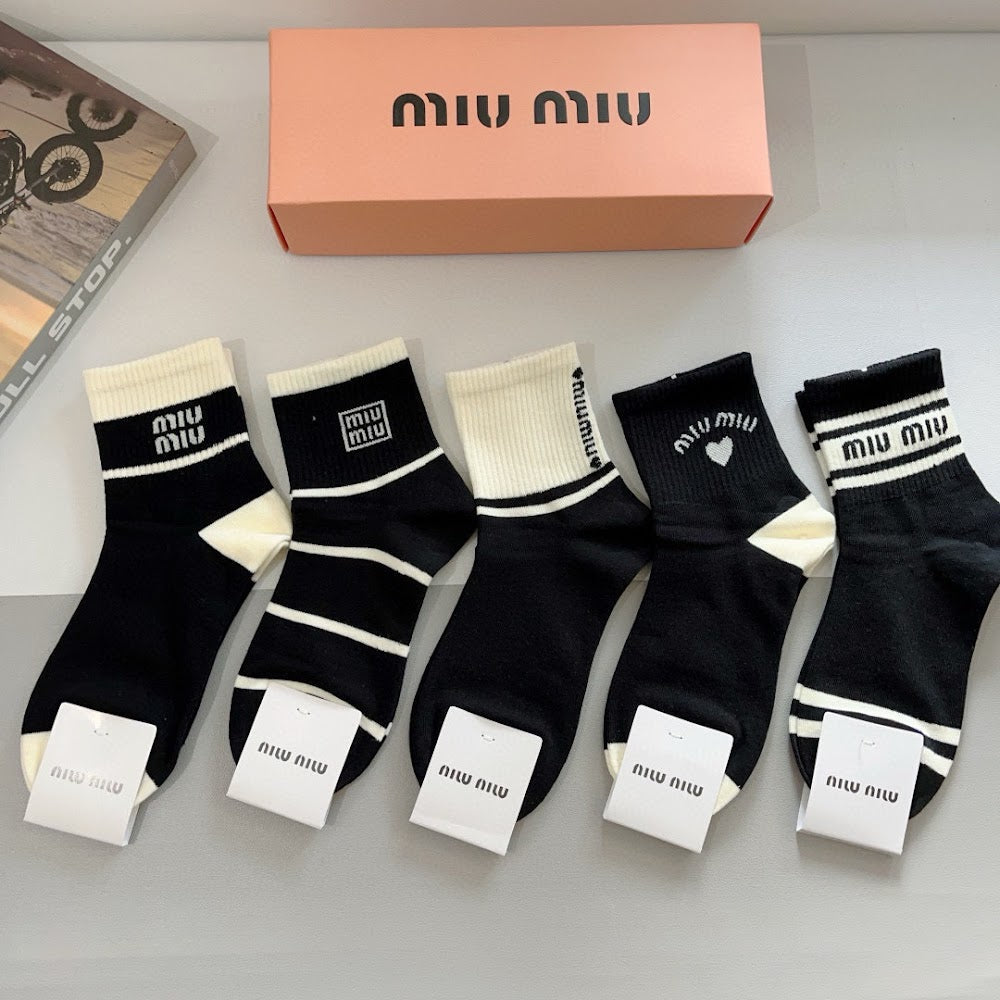 Dragons Bags Premium Luxury Socks --98217