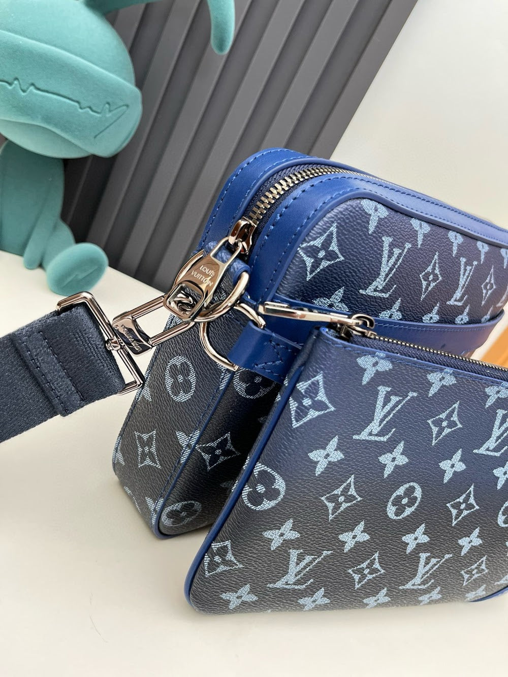 Dragons Bags ln Luxury Bag --70903
