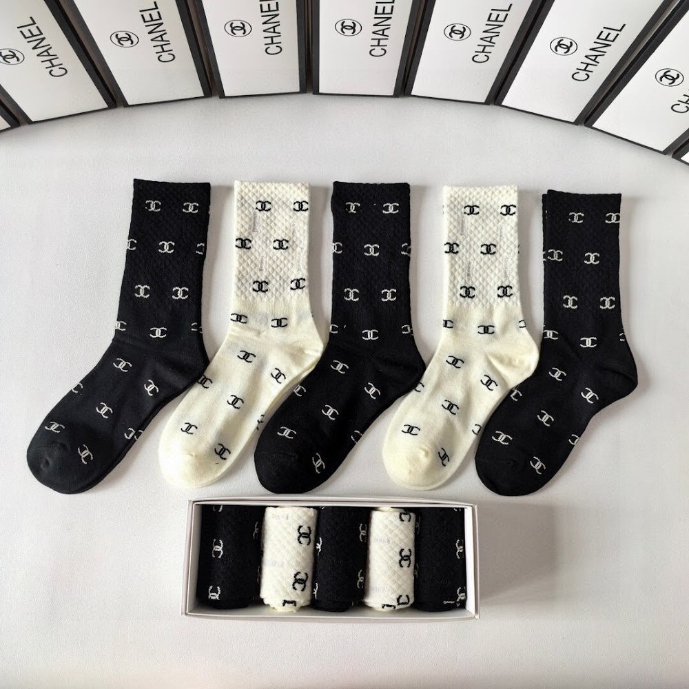 Dragons Bags Premium Luxury Socks --98010
