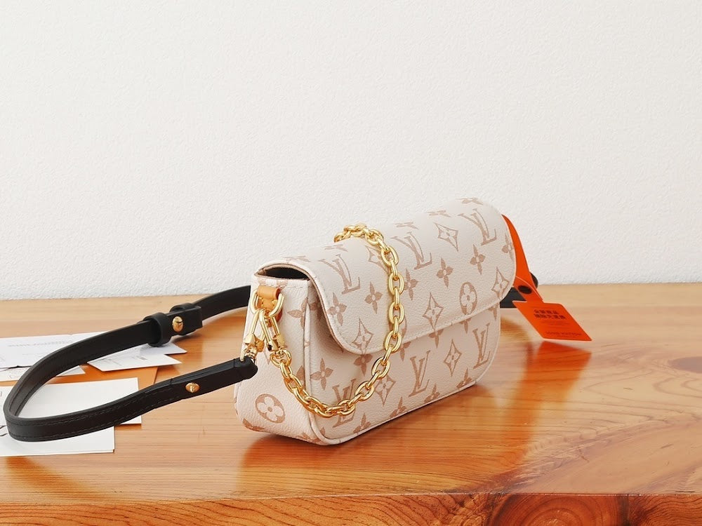 Dragons Bags ln Luxury Bag --97232