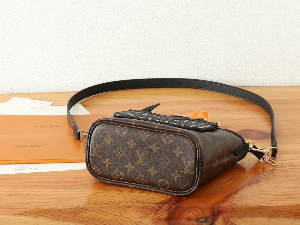 Dragons Bags ln Luxury Bag --97236