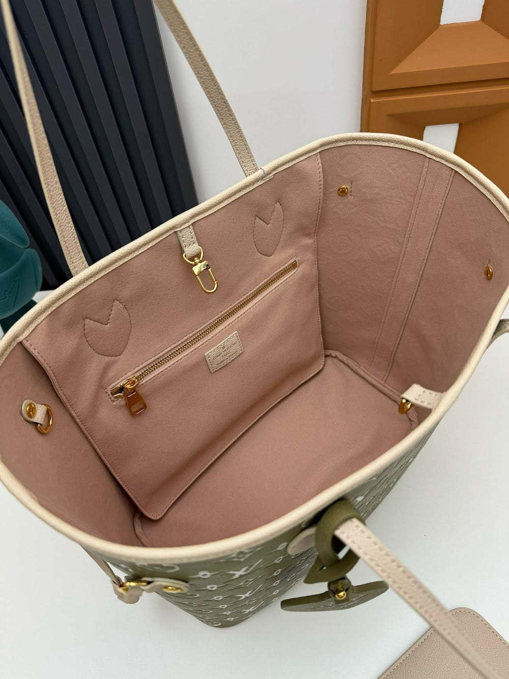 Dragons Bags LVn Luxury Bag --80245