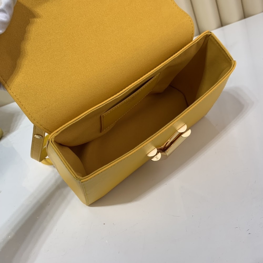 Dragons Bags ln Luxury Bag --56479