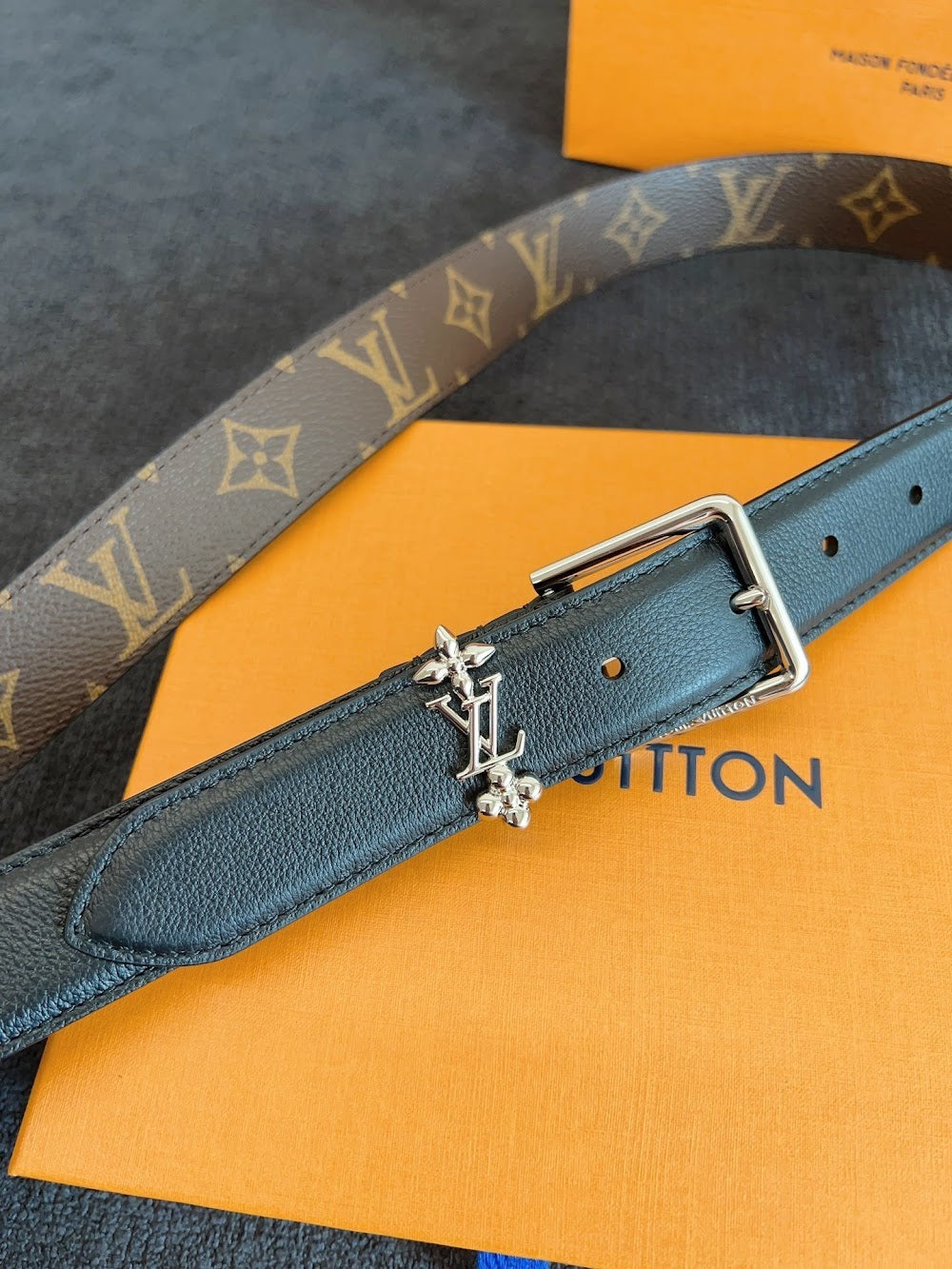 Dragons Bags ln Luxury Belt --100267