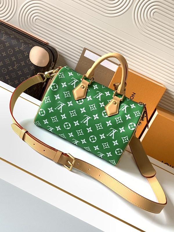 Dragons Bags ln Luxury Bag --81629
