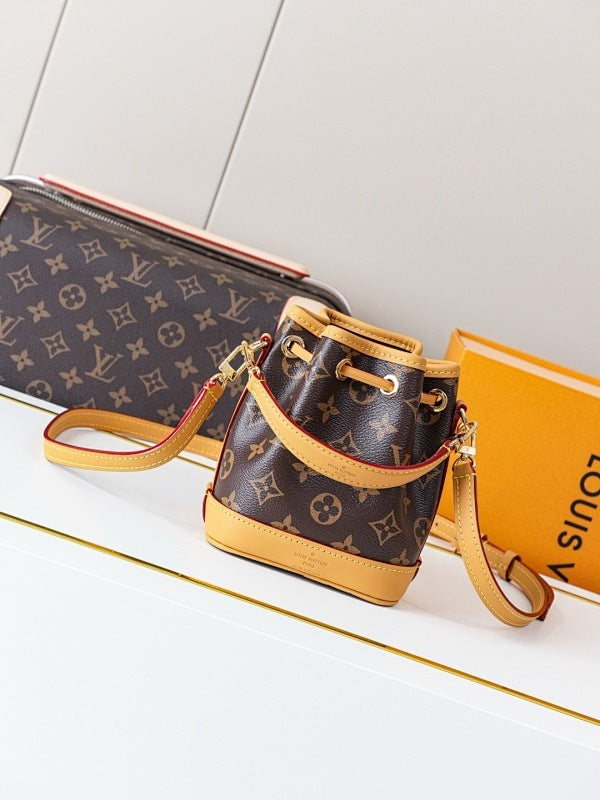 Dragons Bags ln Luxury Bag --81786