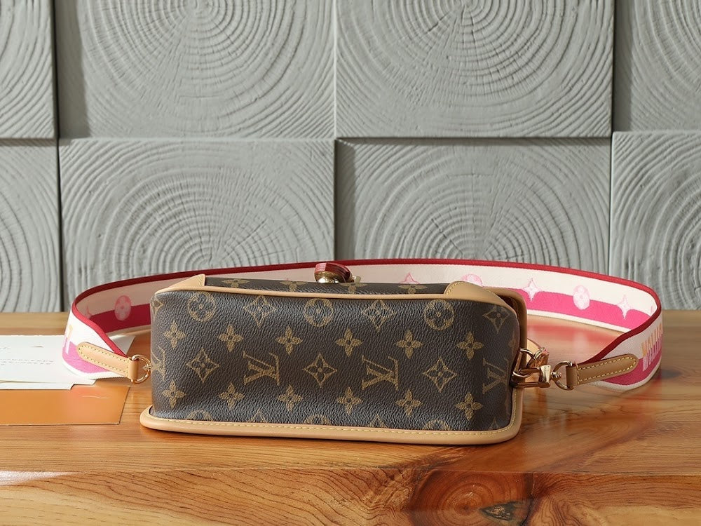 Dragons Bags ln Luxury Bag --97258